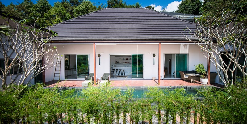front pool villa sale