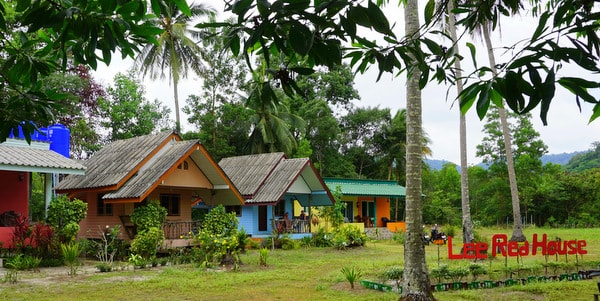 bungalow lee red house koh kood