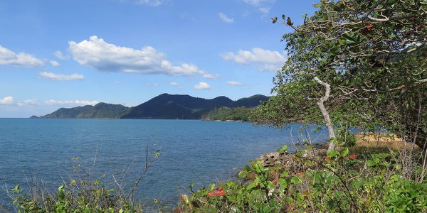chai chet koh chang beaches coast