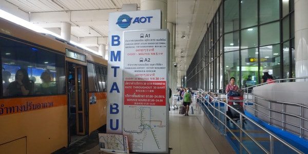 don mueang airport bangkok thailand shuttle bus