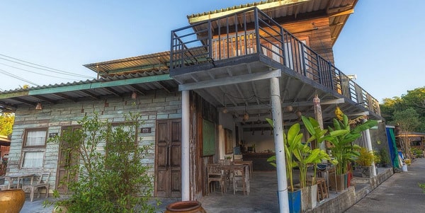 front klong mad hostel koh kood