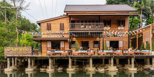exterior baan ta klua seafood klong prao beach restaurants koh chang