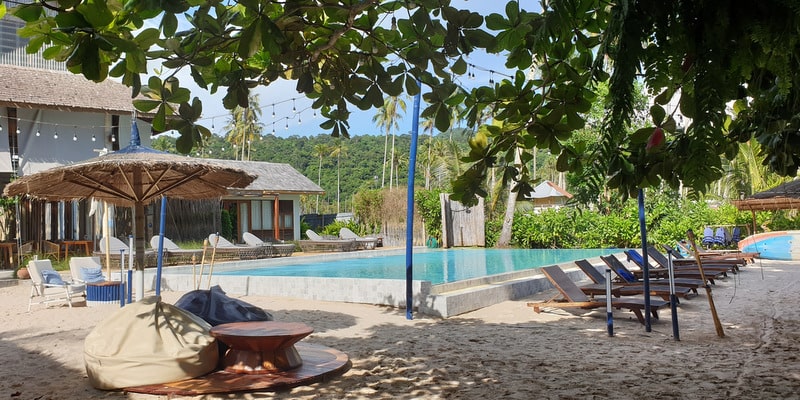 pool rest sea resort ao phrao beach koh kood