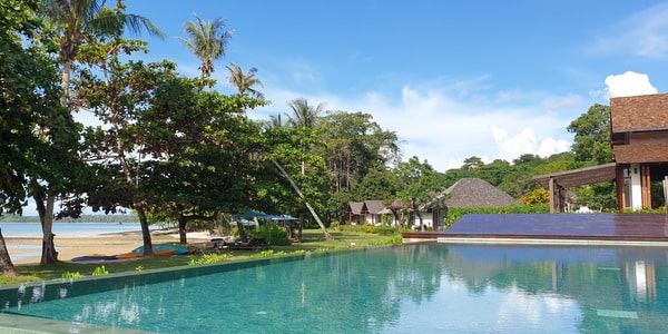 pool mira montra resort koh maks