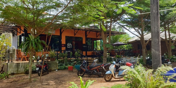 front food art hut restaurant koh mak