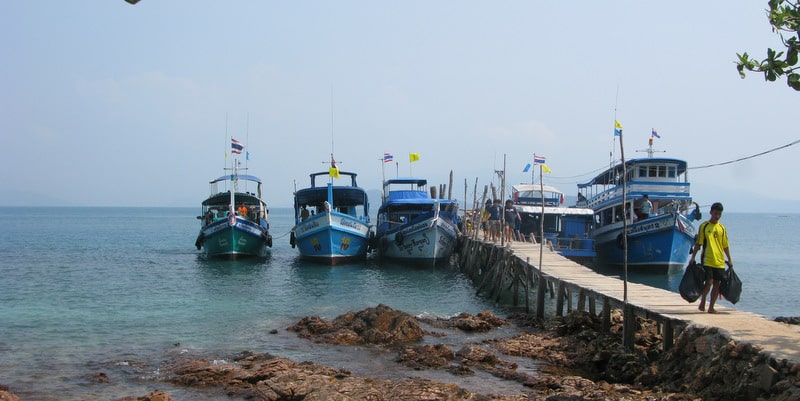 boats pier koh wai