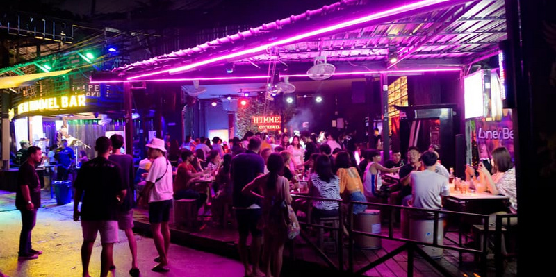 customers exterior himmel bar lonely beach nightlife koh chang