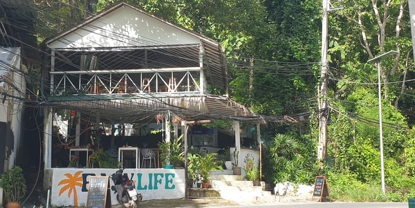 front easy life restaurant lonely beach koh chang