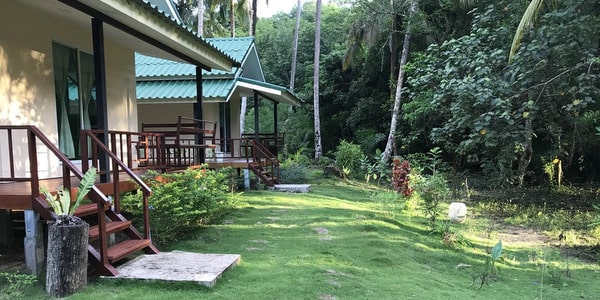 bungalows baan phuean koh kood