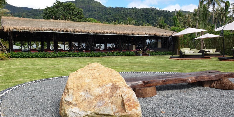 garden le jao jom pearl beach restaurants koh chang