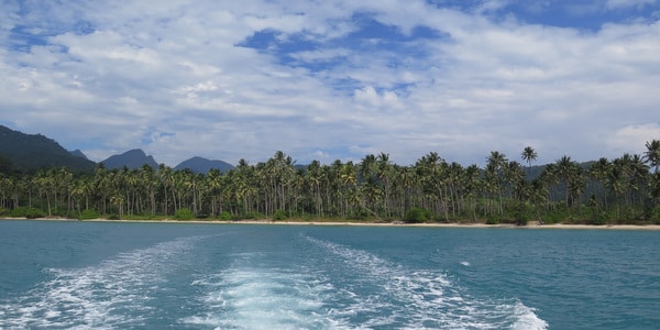 leaving wai chek beach private speedboat trip